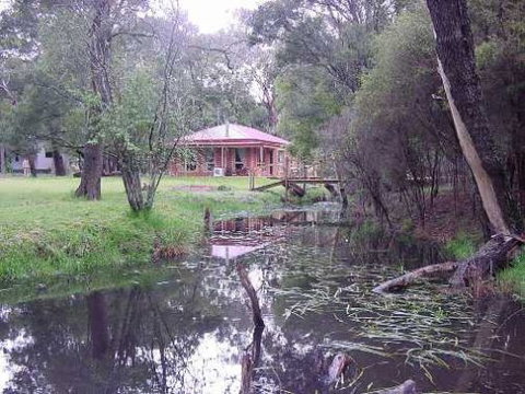 Kangaroo Gully Cottage - Local Tourism 0