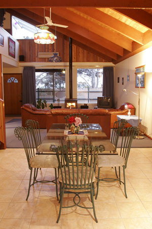 Black Dolphin Luxury Accommodation - Accommodation Australia 4