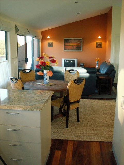 Black Dolphin Luxury Accommodation - Accommodation Australia 6