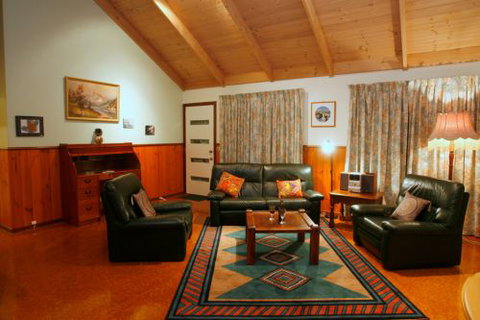 Black Dolphin Luxury Accommodation - Accommodation Australia 8