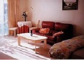 Wattle Cottage - Local Tourism 0