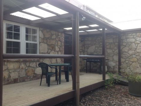 Glendon Beach House - Accommodation Australia 3
