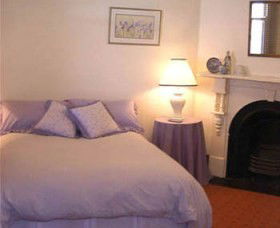 Apartments On The Park Orange - Bed n Breakfasts 0