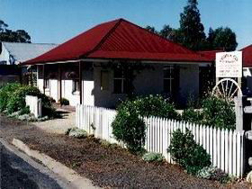 Cobb & Co Cottages - Accommodation Australia 0