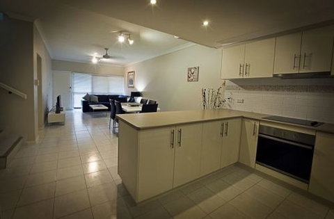 Costa Royale Trinity Beach  - Local Tourism 6