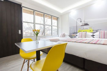 Abode By Easystay - Local Tourism 1