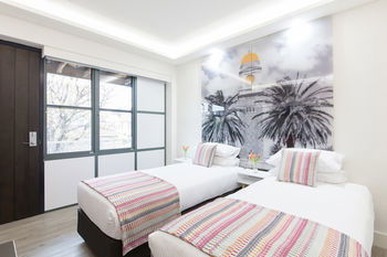 Abode By Easystay - Local Tourism 3