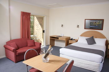 Best Western Mill Park Motel - Local Tourism 7