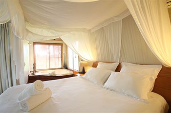 Lake Weyba Cottages Noosa - Accommodation Australia 2