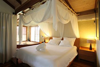 Lake Weyba Cottages Noosa - Accommodation Australia 5