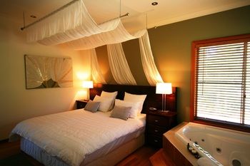 Lake Weyba Cottages Noosa - Accommodation Australia 15