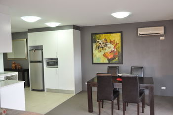 Annam Serviced Apartments - Bed n Breakfasts 9
