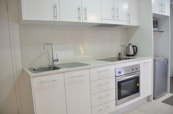 Annam Serviced Apartments - Bed n Breakfasts 18