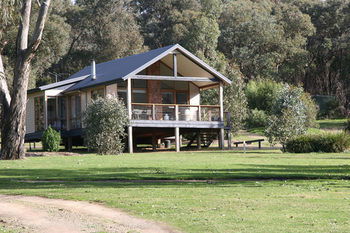 Yering Gorge Cottages By The Eastern Golf Club - Local Tourism 5