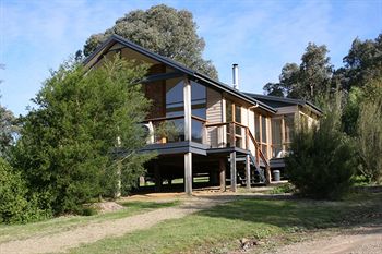 Yering Gorge Cottages By The Eastern Golf Club - Local Tourism 0