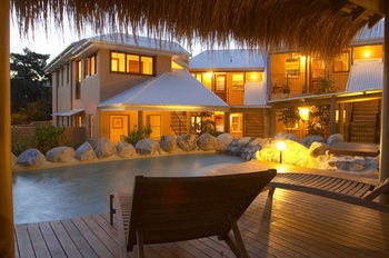 L'Auberge Noosa - Accommodation Australia 0