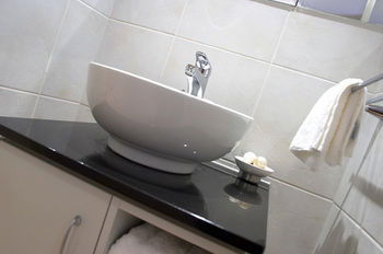 L'Auberge Noosa - Accommodation Australia 1