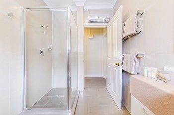 Best Western Melbourne's Princes Park Motor Inn - Accommodation Australia 6