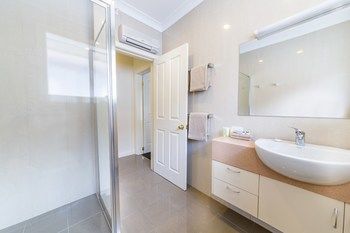 Best Western Melbourne's Princes Park Motor Inn - Accommodation Australia 7