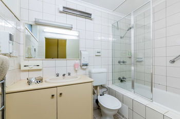 Best Western Melbourne's Princes Park Motor Inn - Accommodation Australia 50