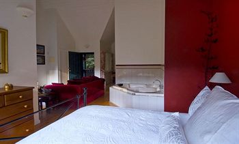 Cottages At Monreale - Local Tourism 17