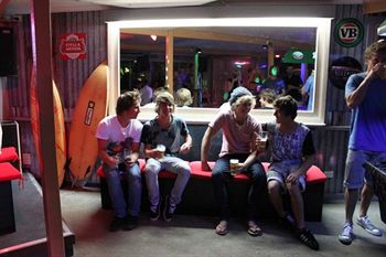Nomads Noosa Backpackers Hostel - Australia Shopping 5