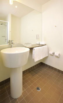 Ibis Melbourne Glen Waverley - Australia Shopping 4
