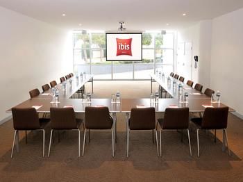 Ibis Melbourne Glen Waverley - Australia Shopping 19