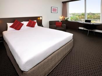 Ibis Melbourne Glen Waverley - Australia Shopping 20