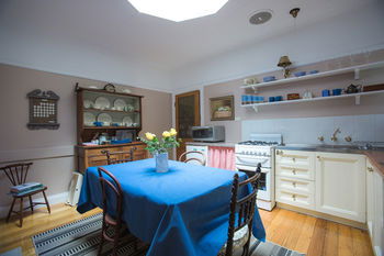 Adeline Bed And Breakfast - Local Tourism 15
