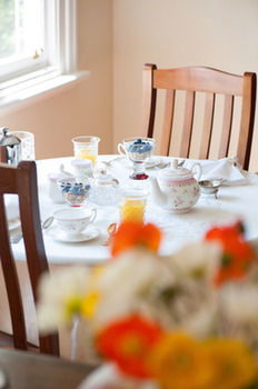 Adeline Bed And Breakfast - Local Tourism 30