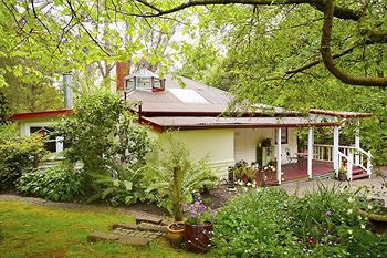 Adeline Bed And Breakfast - Local Tourism 0