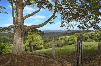 Artisan Spa Views - Local Tourism 2