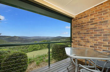 Artisan Spa Views - Local Tourism 6
