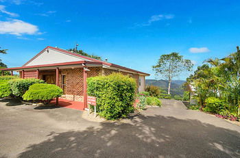 Artisan Spa Views - Local Tourism 13