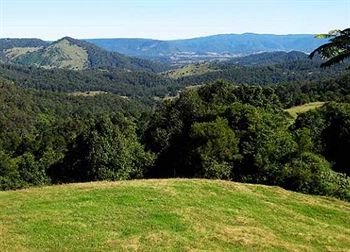 Artisan Spa Views - Local Tourism 0