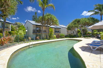 Beach Breakers Resort - Australia Shopping 21