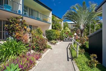 Beach Breakers Resort - Australia Shopping 44