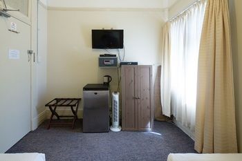 Neutral Bay Lodge - Accommodation Australia 6