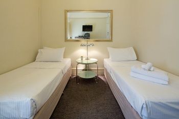 Neutral Bay Lodge - Accommodation Australia 9