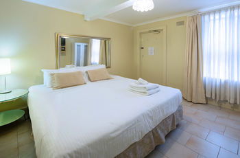 Neutral Bay Lodge - Accommodation Australia 31