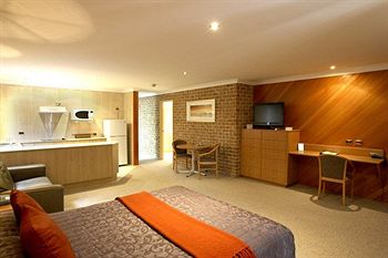 The Hermitage Motel - Accommodation Australia 16