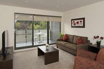 Apartments @ Glen Central ViQi - Australia Shopping 10