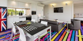 ADGE Boutique Apartment Hotel - Accommodation Australia 7
