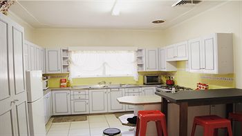 North Ryde Guest House - Australia Shopping 0
