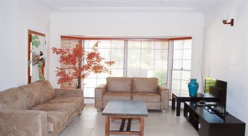 North Ryde Guest House - Australia Shopping 1