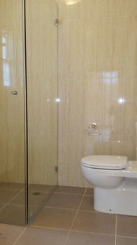 North Ryde Guest House - Australia Shopping 12