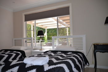 North Ryde Guest House - Australia Shopping 25