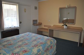 Nunawading Motor Inn - Accommodation Australia 5
