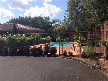 Nunawading Motor Inn - Accommodation Australia 13